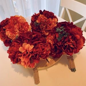 EUC 4 burlap wrapped bouquets in fall colours